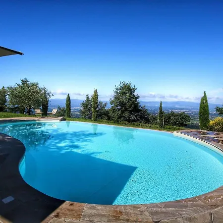 Majestic In With Pool Holiday home Loro Ciuffenna