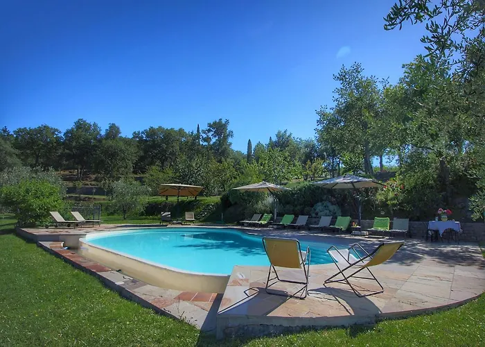 Majestic In With Pool Holiday home